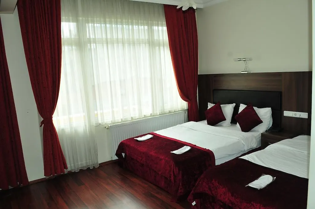 Istanbul Queen Apart Hotel 3*,